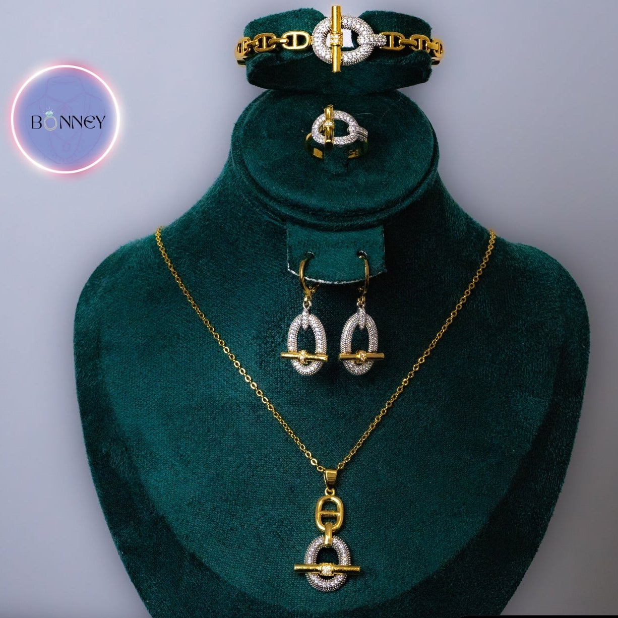 طاقم الهيرمز
